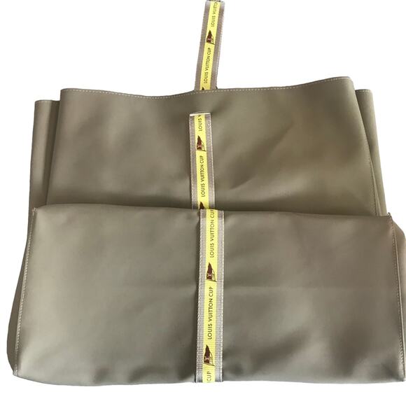 Louis Vuitton 2003 Gray LV Cup Limited Edition Vinyl Shopper Purse - Picture 4 of 8